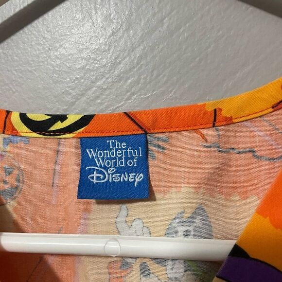 Disney Halloween nurse scrub top L or XL - Picture 3 of 6